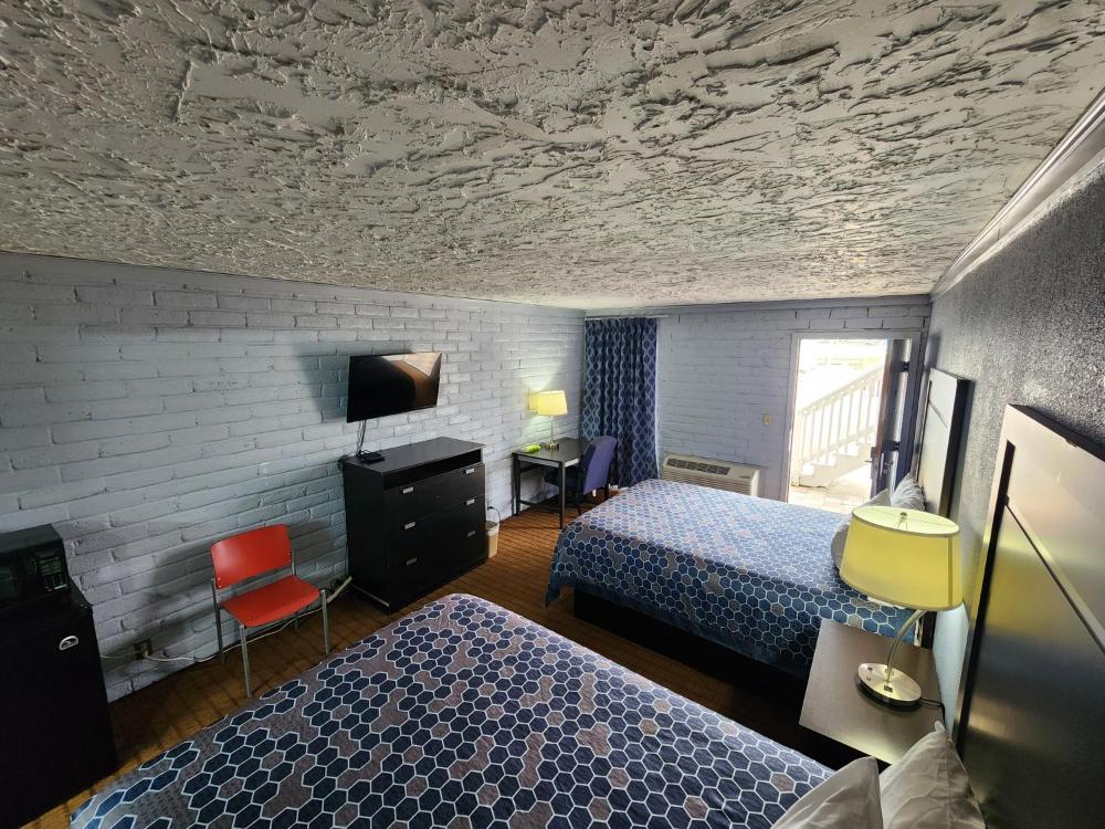 Queen Room with Two Queen Beds